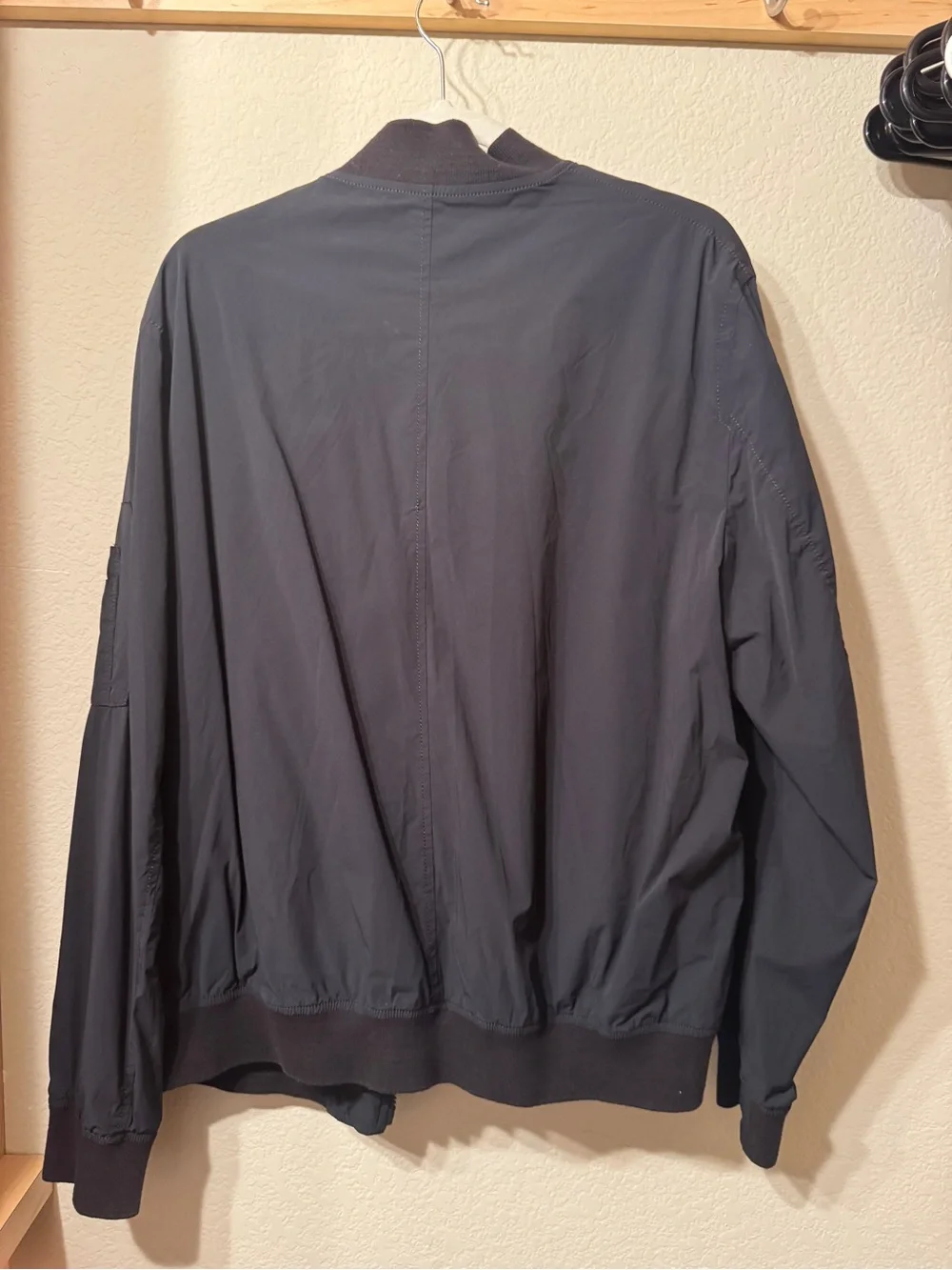Banana Republic Men's Black Bomber Jacket- Large